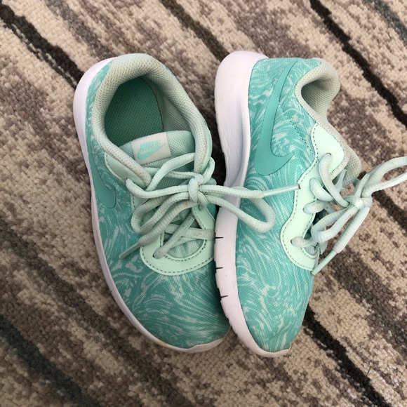 Nike Other - Nike Tajun Little Girls Sneakers
